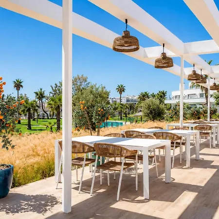 Modern 2br With Pool&terrace Golden Mile *